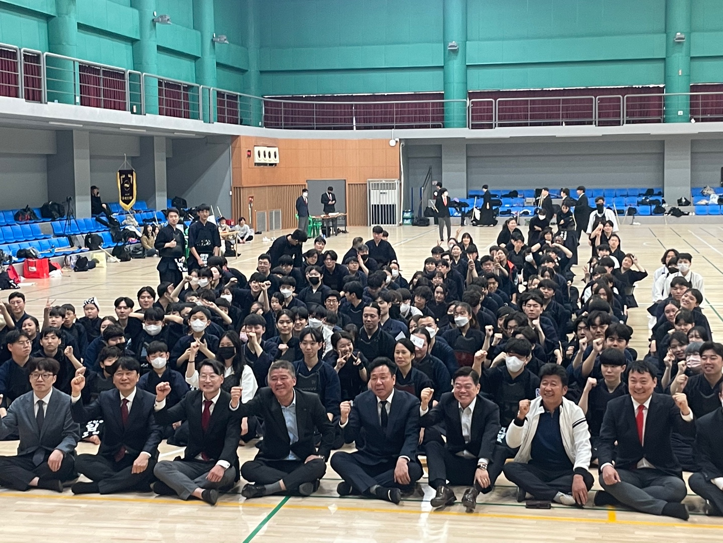 단체사진.jpg